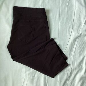 Ruby Road Woman Black Capri Pants